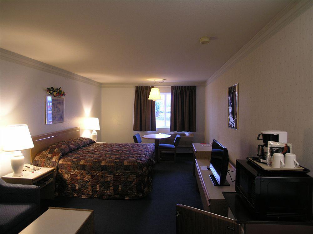 סקווים Ocean Star Inn מראה חיצוני תמונה