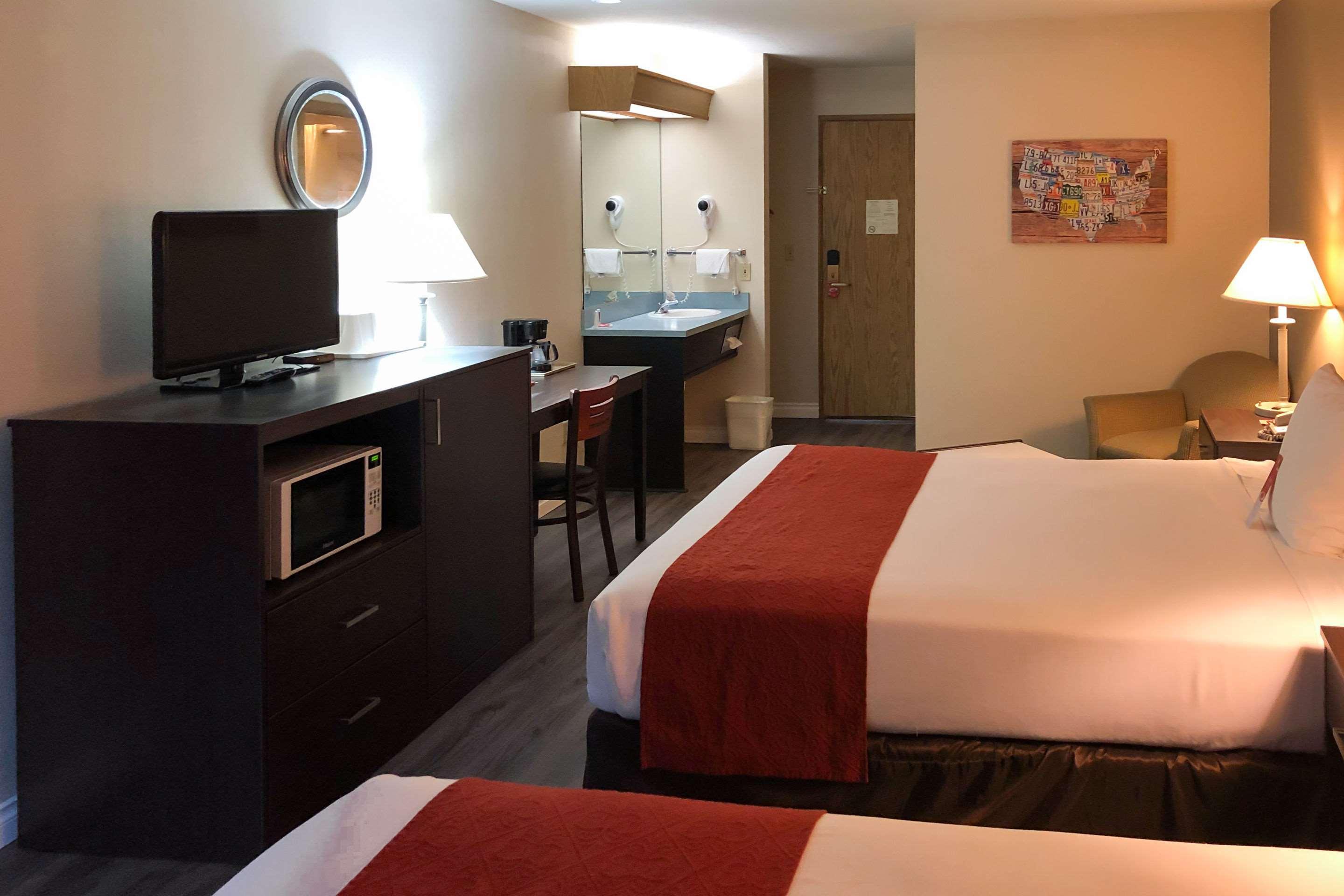 סקווים Ocean Star Inn מראה חיצוני תמונה