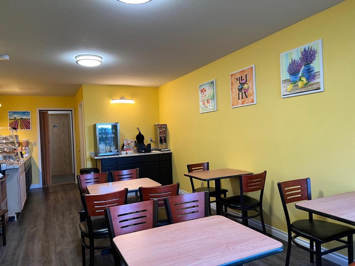 סקווים Ocean Star Inn מראה חיצוני תמונה